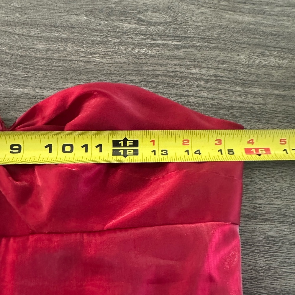 Jules&Cleo Elegant Strapless Red Evening Dress - Picture 10 of 13